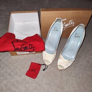 Christian Louboutin Very Pli 120 Satin Heels – Size 41 – Rare Size
